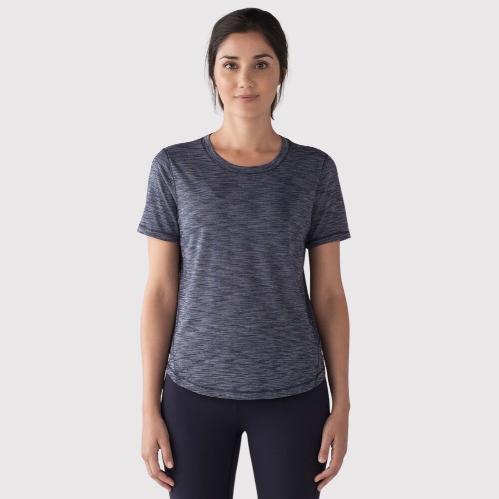 Lululemon Womens Top Gray Heather Long Distance Short Sleeve Athletic Tee Size 8